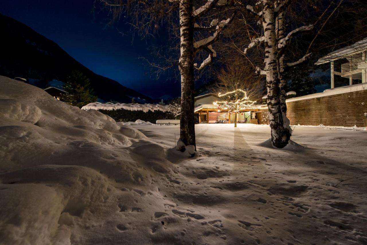 Garni Niederbacher Campo Tures Exterior photo