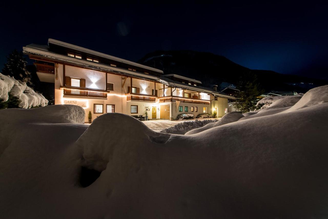 Garni Niederbacher Campo Tures Exterior photo
