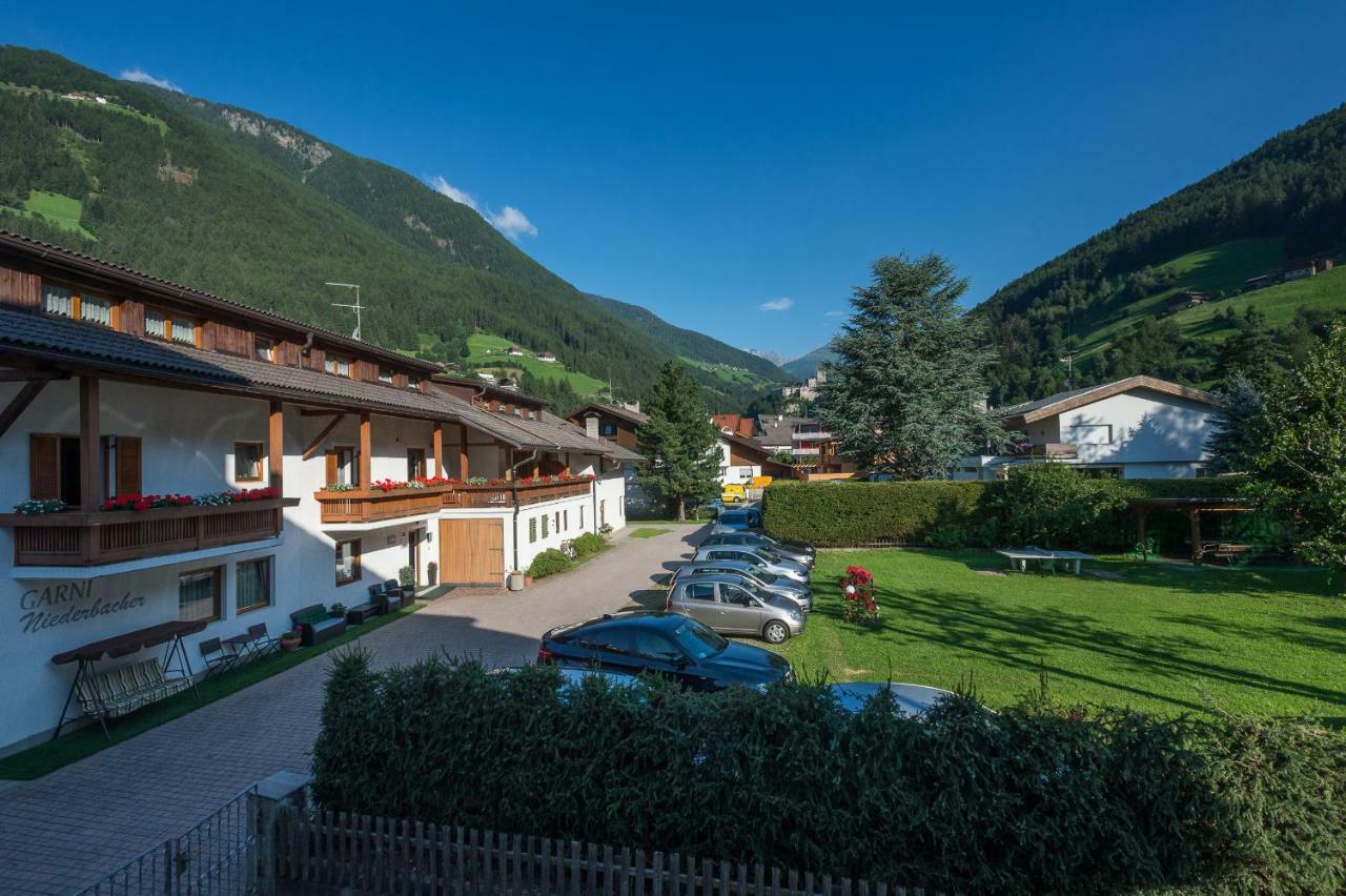 Garni Niederbacher Campo Tures Exterior photo